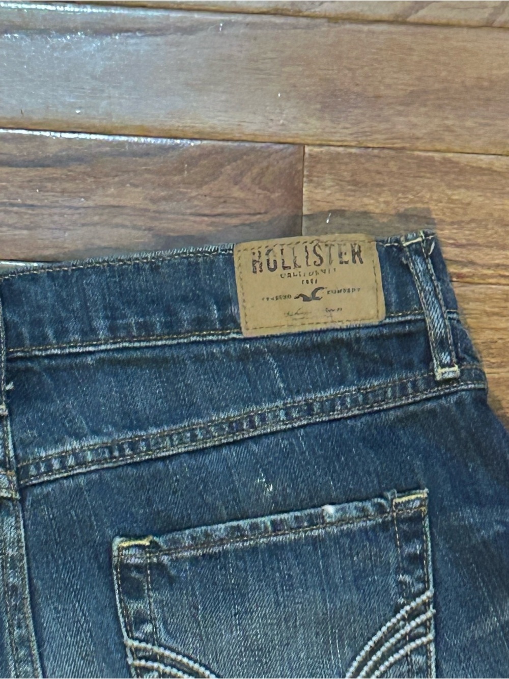 Hollister Blue Distressed Denim Cutoff Shorts size 3 - Picture 8 of 8